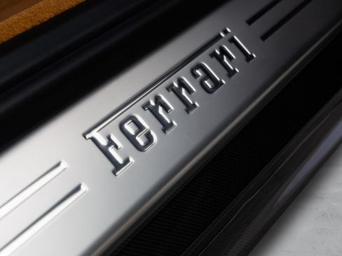 Used 2021 Ferrari 812 GTS RWD image 22