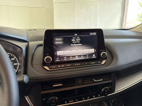 Certified 2025 Nissan Rogue SV w/ SV Premium Package image 26