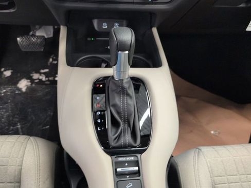 New 2026 Honda HR-V LX image 17