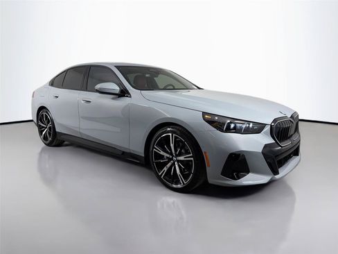 New 2027 BMW 530i w/ M Sport Package RWD image 6