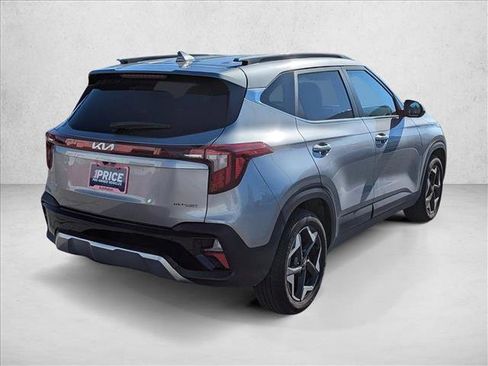 Used 2025 Kia Seltos EX w/ EX Sunroof Package image 5