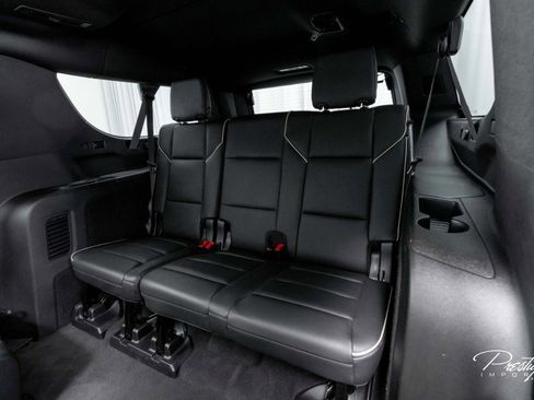 Used 2023 Cadillac Escalade ESV Sport w/ LPO, ONYX Package image 54