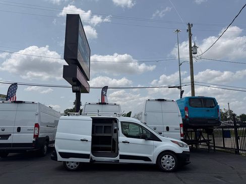 Used 2022 Ford Transit Connect XL FWD image 5