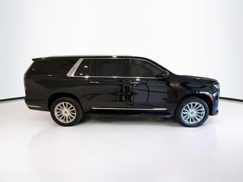 Used 2023 Cadillac Escalade ESV Premium Luxury image 7
