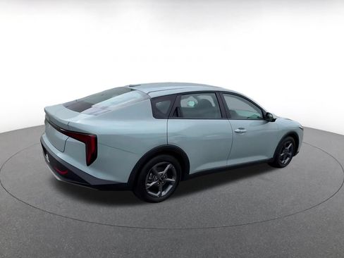 Used 2025 Kia K4 FWD image 15