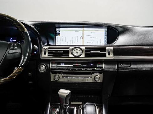 Used 2016 Lexus LS 460 w/ Comfort Package RWD image 13