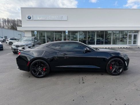 Used 2016 Chevrolet Camaro SS image 9