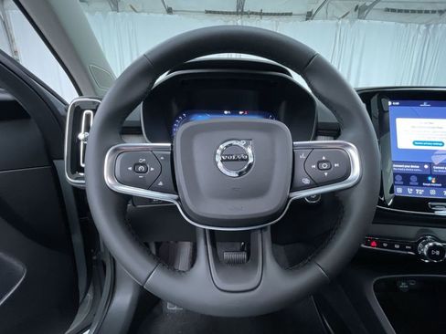 New 2026 Volvo XC40 B5 Core w/ Climate Package image 8