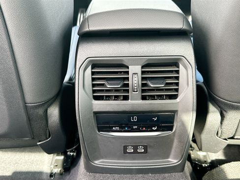 New 2026 BMW 330i Sedan w/ M Sport Package image 19