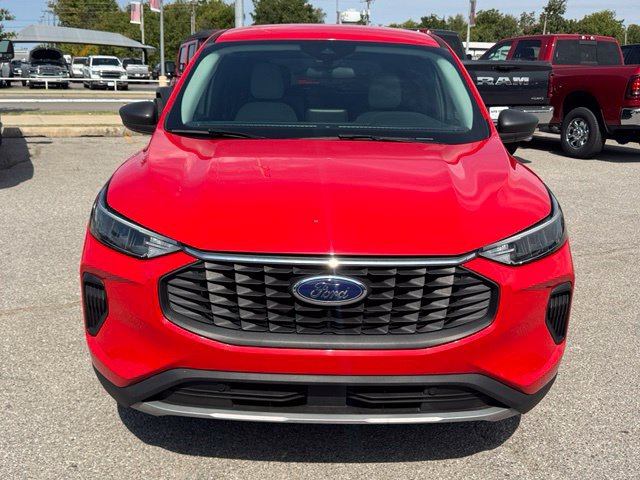 Used 2024 Ford Escape Active AWD/4WD image 2