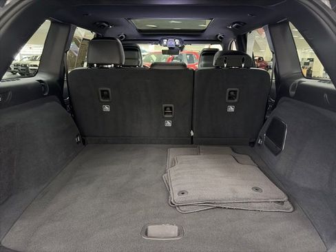 Used 2024 Jeep Grand Cherokee Overland w/ Advanced Protech Group III image 11