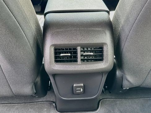 Used 2024 Chevrolet Equinox LS FWD image 23