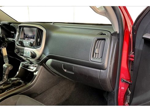 Used 2015 GMC Canyon SLE AWD/4WD image 19