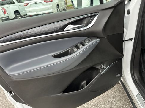 Certified 2022 Buick Enclave Essence w/ Experience Buick Package image 35