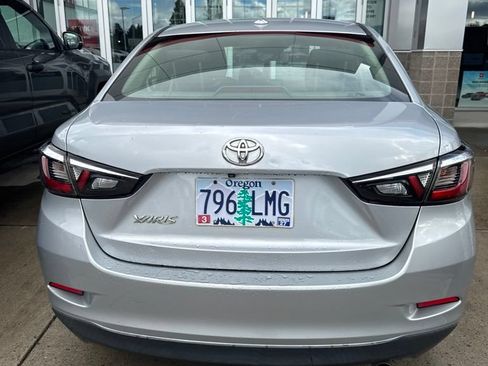 Used 2019 Toyota Yaris L FWD image 3
