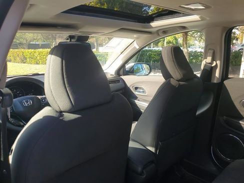 Used 2019 Honda HR-V EX image 28