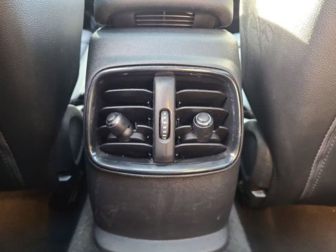 Used 2019 MINI Cooper Clubman S image 25