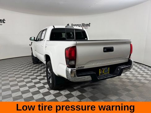 Used 2023 Toyota Tacoma SR5 w/ SR5 Appearance Package RWD image 9