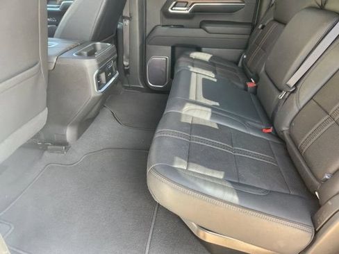 Used 2022 Chevrolet Silverado 1500 High Country w/ High Country Premium Package AWD/4WD image 30