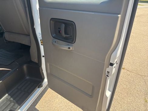 Used 2025 Chevrolet Express 3500 LS RWD image 22