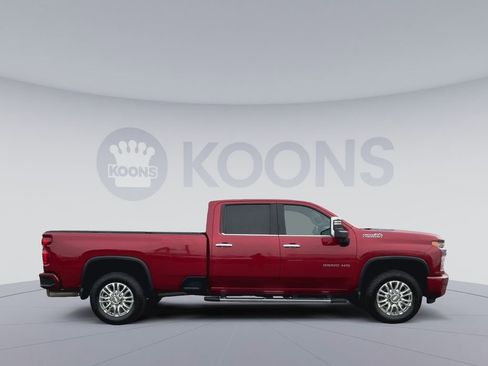 Used 2020 Chevrolet Silverado 3500 High Country image 2