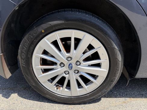 Used 2017 Subaru Impreza 2.0i Premium AWD/4WD image 12
