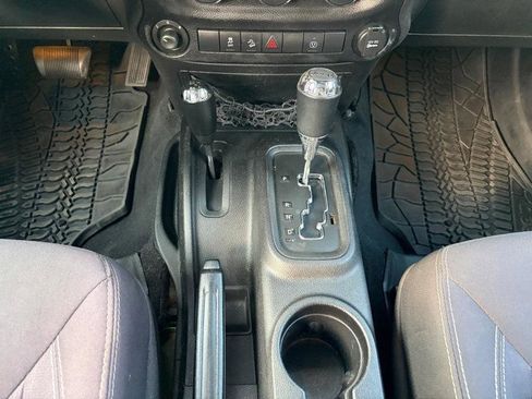 Used 2013 Jeep Wrangler Unlimited Sahara w/ Connectivity Group image 25