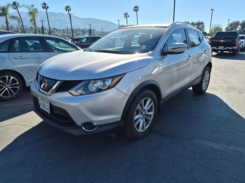 Used 2019 Nissan Rogue Sport SV w/ All-Weather Package image 2