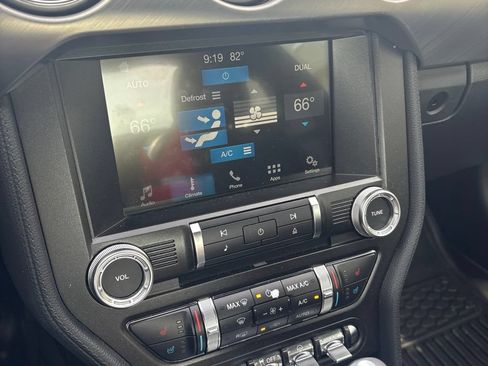 Used 2018 Ford Mustang Premium RWD image 8