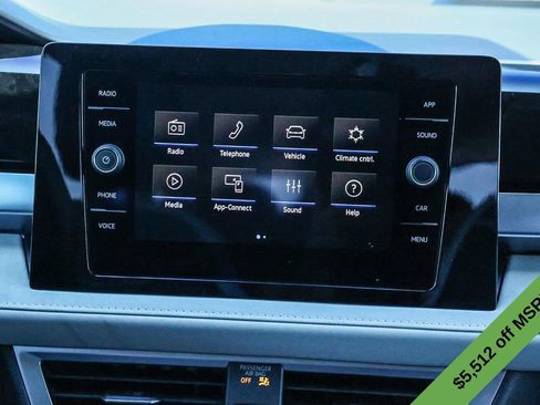 New 2025 Volkswagen Taos SE image 30