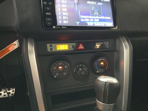 Used 2017 Toyota 86 RWD image 20