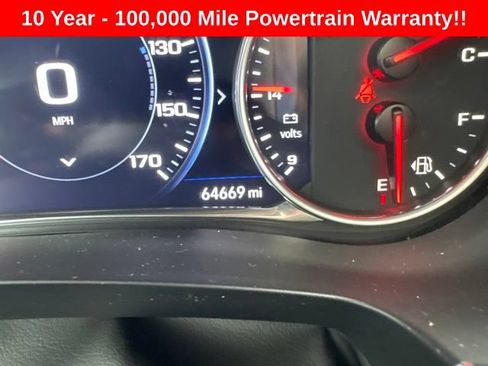 Used 2023 Chevrolet Traverse Premier AWD/4WD image 37