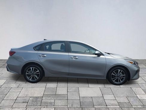 Used 2024 Kia Forte LXS FWD image 8