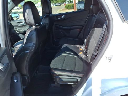 Used 2024 Ford Escape ST-Line w/ Tech Pack #1 AWD/4WD image 11