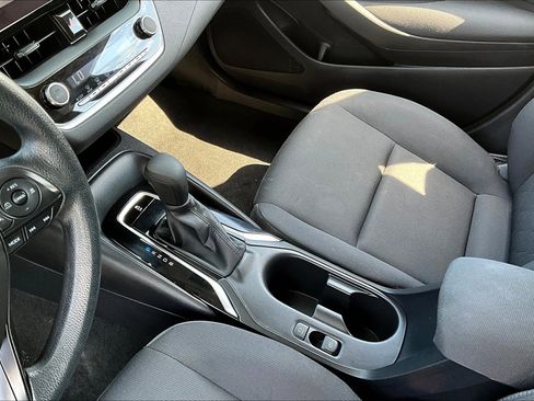 Used 2024 Toyota Corolla LE image 14