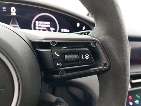 Used 2025 Porsche Taycan 4S image 20