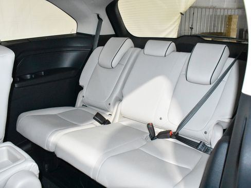 New 2026 Honda Odyssey Touring image 30