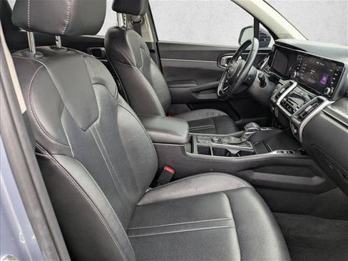 Used 2022 Kia Sorento S FWD image 27