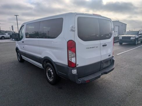 Used 2016 Ford Transit 150 XL image 3