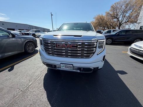Used 2023 GMC Sierra 1500 Denali image 6