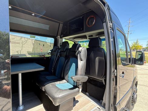 Used 2016 Mercedes-Benz Sprinter 3500 image 10
