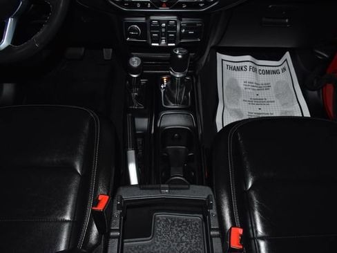 Certified 2020 Jeep Wrangler Unlimited Sahara w/ LED Lighting Group image 19