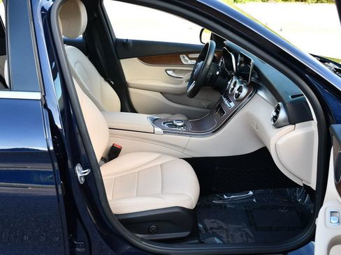 Used 2019 Mercedes-Benz C 300 4MATIC Sedan image 49