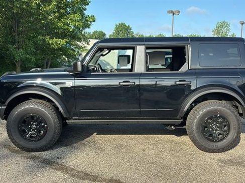 New 2026 Ford Bronco Big Bend w/ Black Diamond Package AWD/4WD image 3