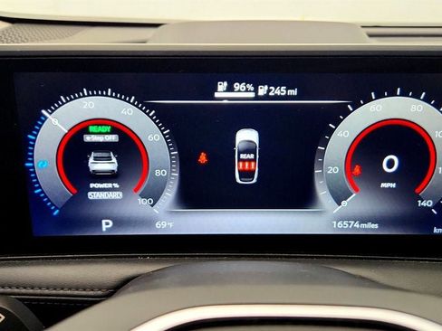 Used 2025 Nissan Ariya FWD image 14
