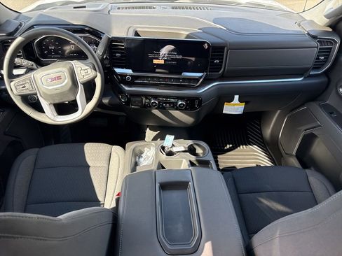 New 2026 GMC Sierra 1500 Elevation image 13