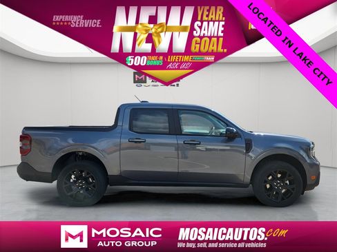 New 2025 Ford Maverick Lariat w/ Black Appearance Package image 9