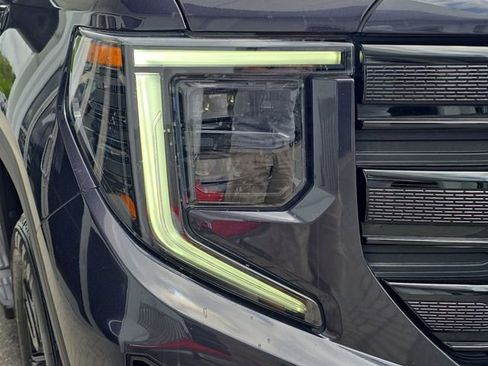 Certified 2022 GMC Sierra 1500 Elevation w/ LPO, Elevation Black Package RWD image 7