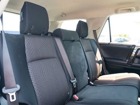 Used 2018 Toyota 4Runner TRD Off-Road AWD/4WD image 30