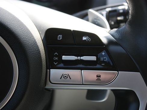 Used 2023 Hyundai Tucson Limited image 22